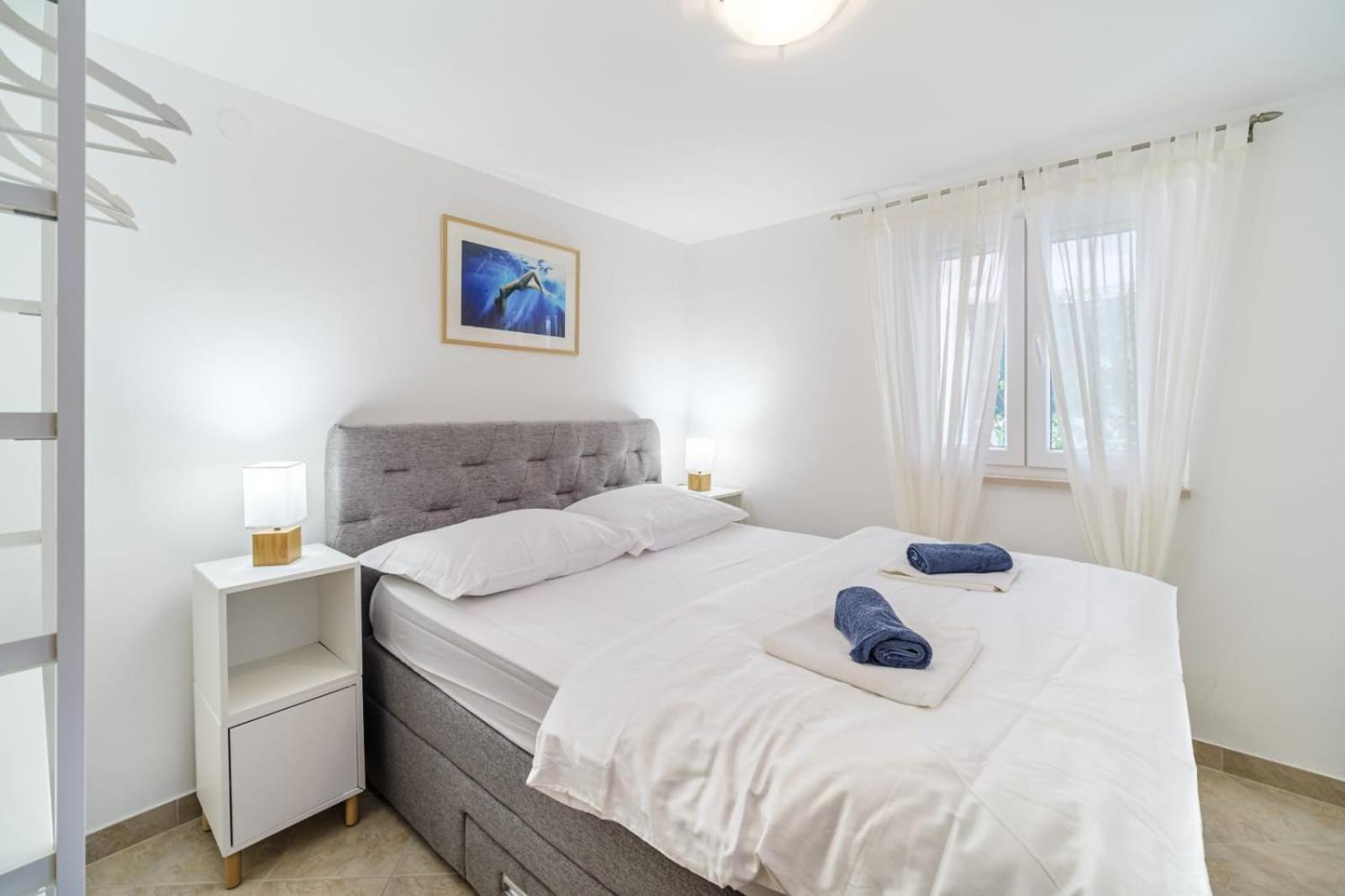 Apartmani P&S Supetar Kültér fotó